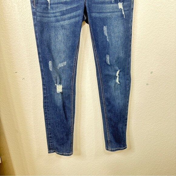 GRACE IN LA Womens Mid Rise Slim Blue Jeans Size 29/29 with 2% stretch Distresse - Picture 3 of 6